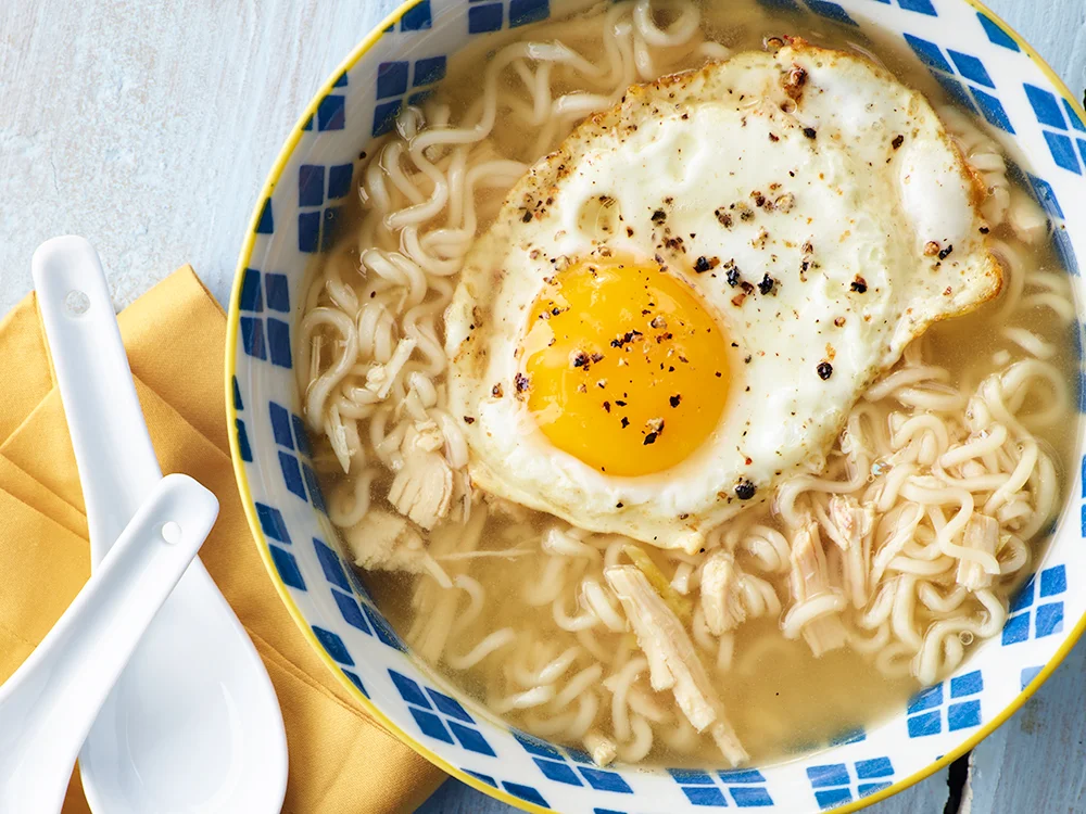 Easy Easy Spicy Chicken Ramen Soup - College Housewife