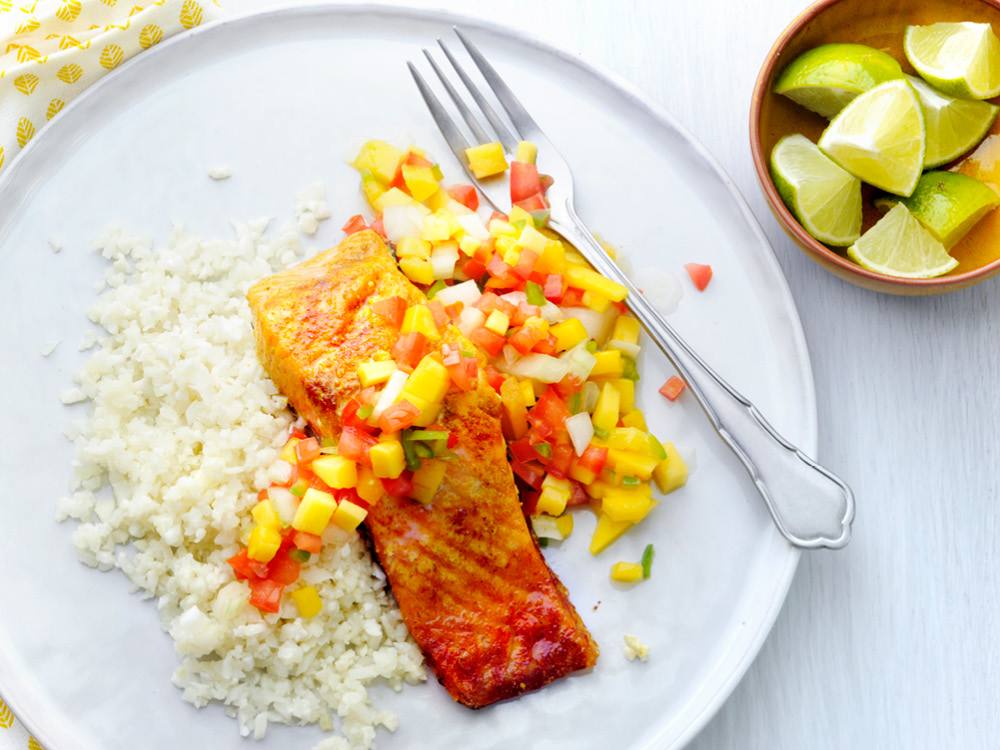 Grilled Salmon With Mango Salsa 