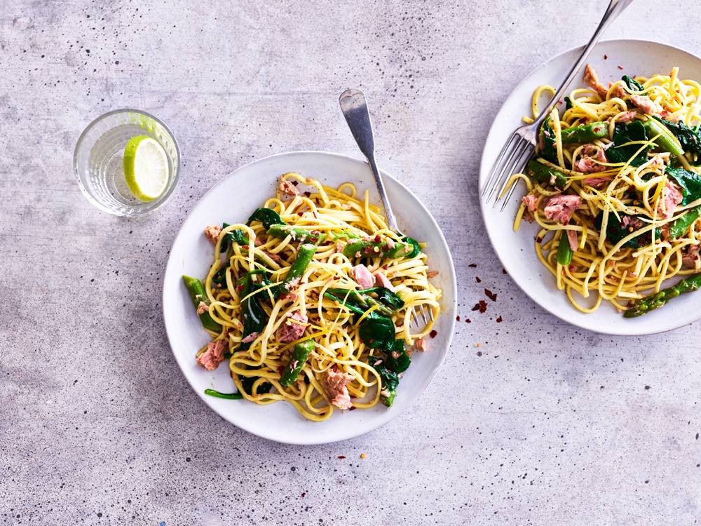 Linguine with Tuna, Spinach, and Asparagus | Savory