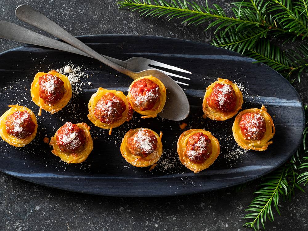 Mini Spaghetti and Meatball Cups