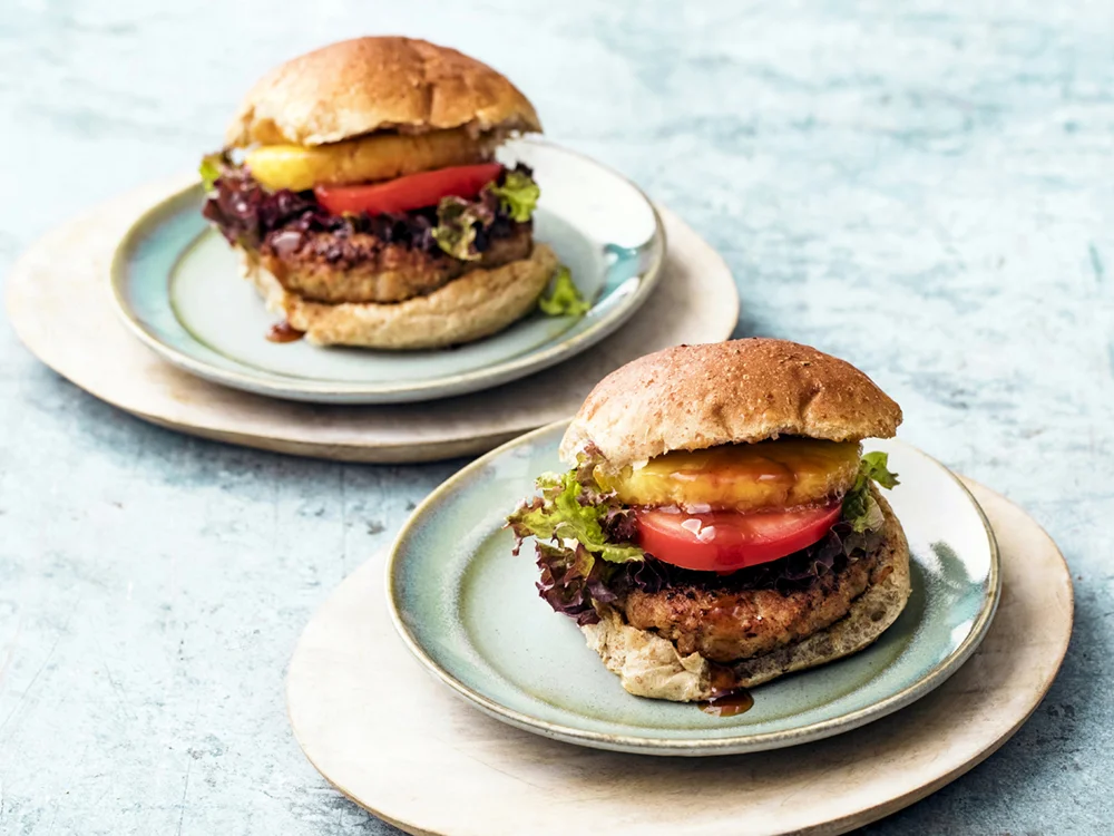 https://www.savoryonline.com/app/uploads/recipes/163843/hawaiian-turkey-burgers-with-pineapple.jpg