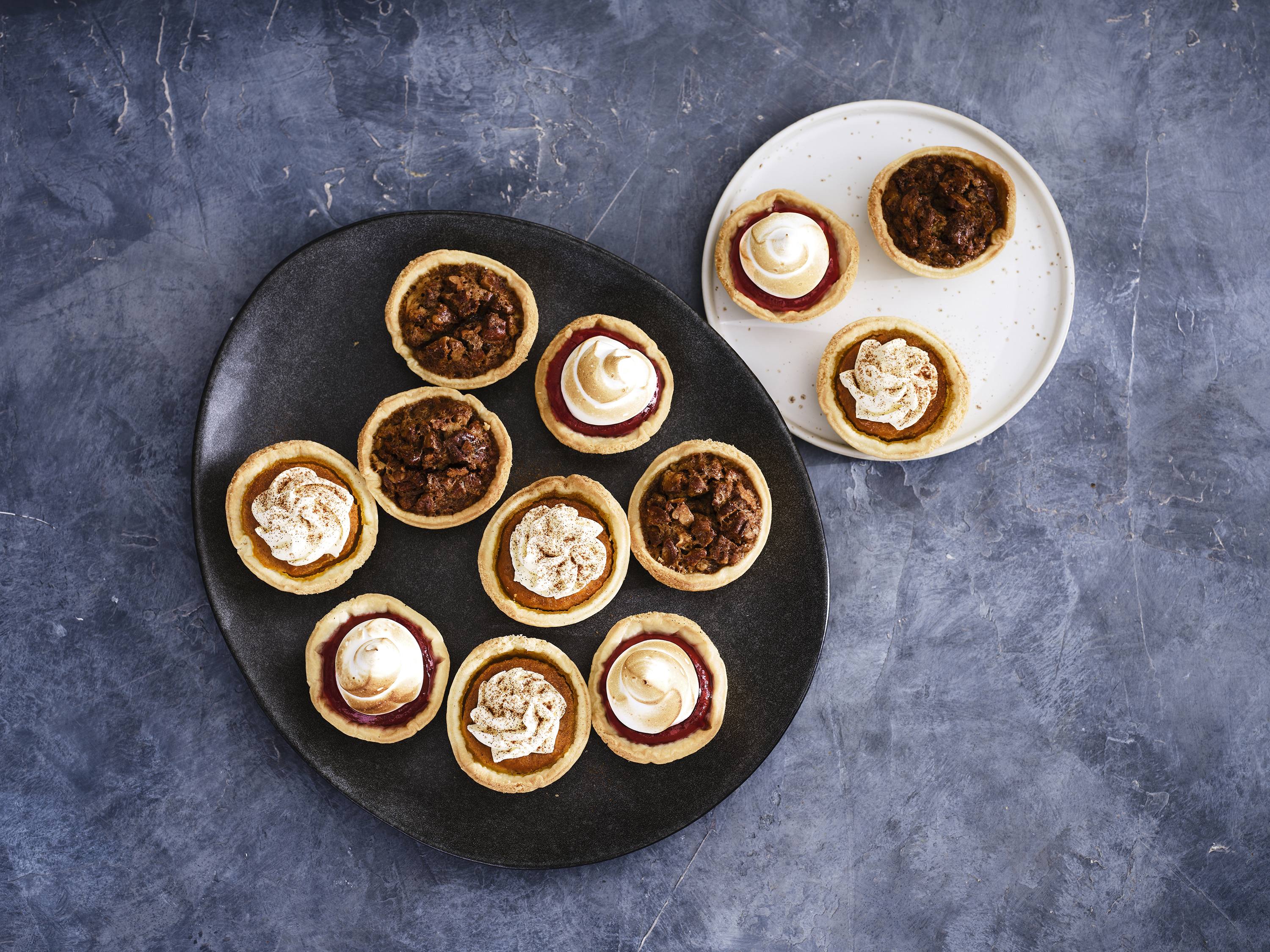 https://www.savoryonline.com/app/uploads/recipes/237031/mini-thanksgiving-pies.jpg